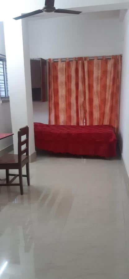 Sakshi * Kolkata
